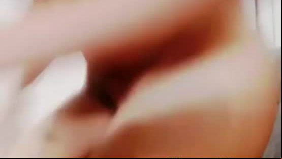 Hermosa flaca ensenando cachonda linda adolescente hermosa figura lindo culo km83